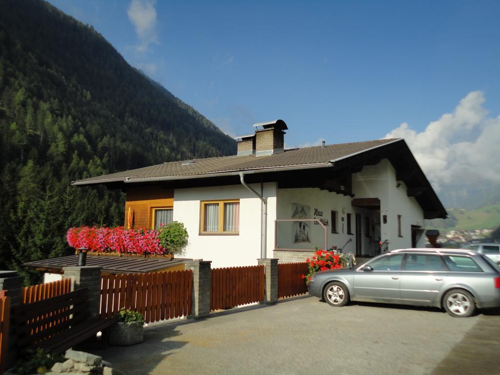 Haus Dorfblick Hotel Prägraten Eksteriør billede